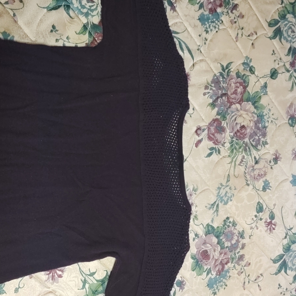 Top - Picture 2 of 2